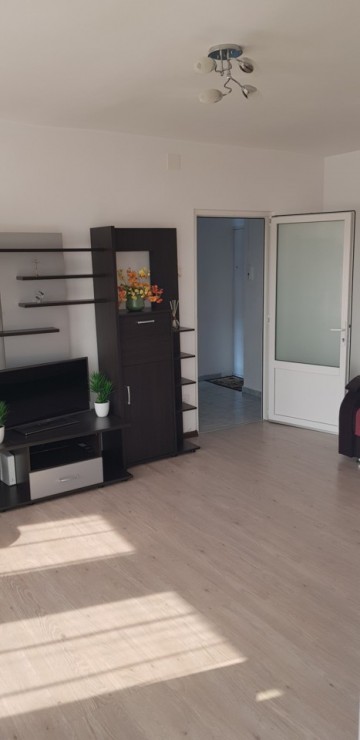 apartament-2-camere-ultracentral-55mp-pozitie-buna-7